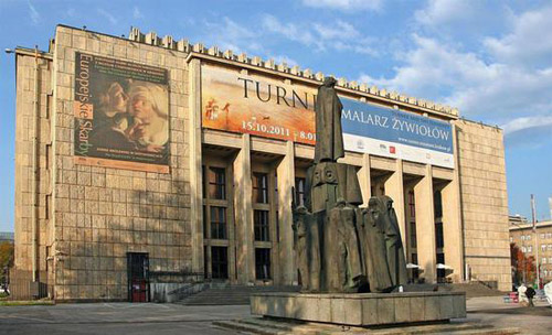       作品现存于国家文化部旗下的克拉科夫国家美术馆。图片：Wikimedia Commons。